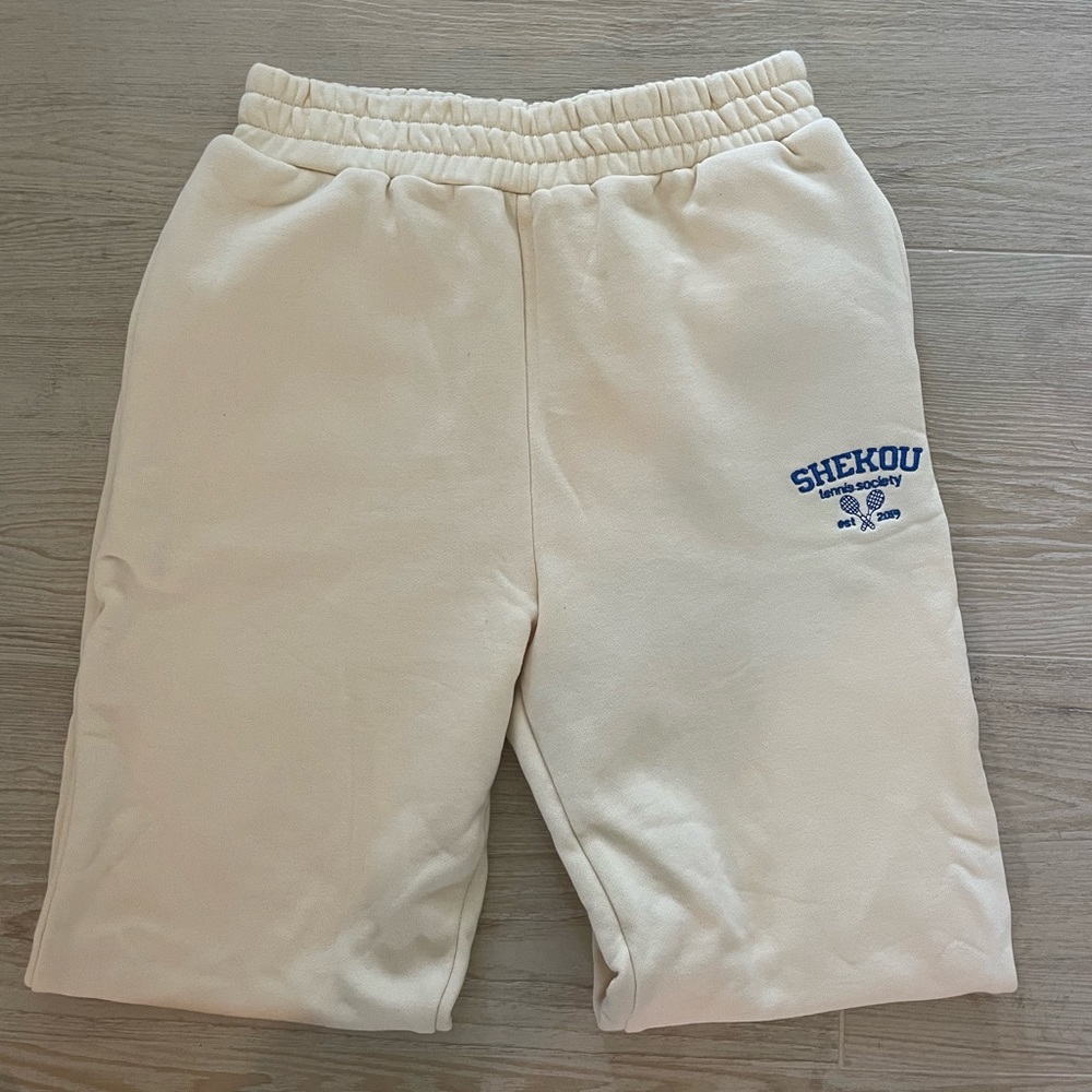 Skeou Australia sweatpants in cream